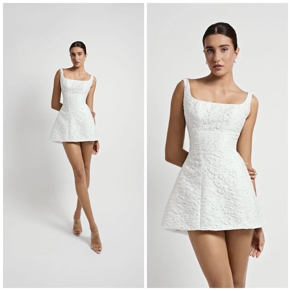 White Textured Floral Jacquard Fit & Flare Mini Dress Womens Size 12 NWT​​